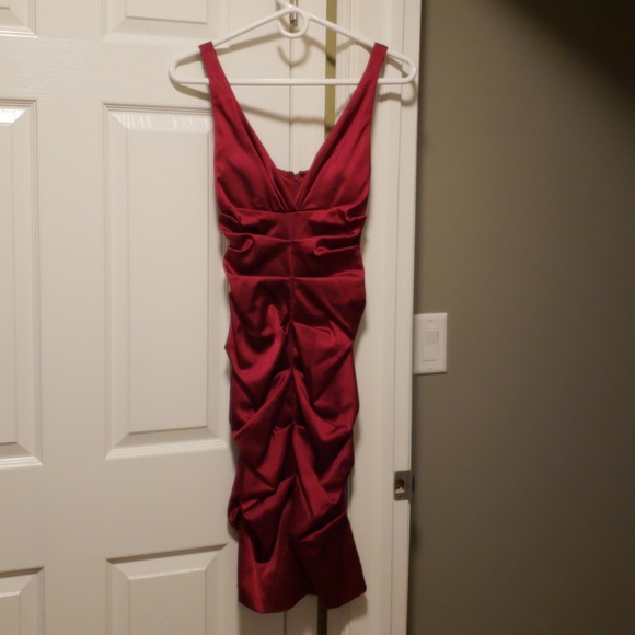 Xscape Dresses & Skirts - Body Con Style Rouched Dress Size 4